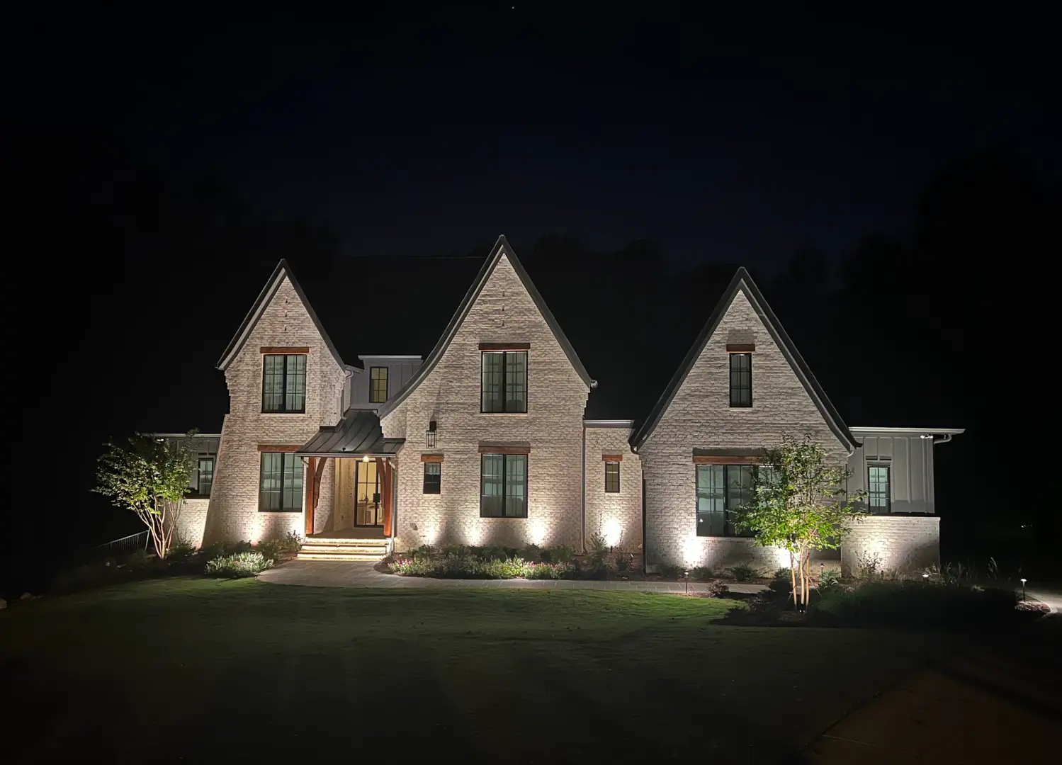 Professional Landscape Lighting Solutions in Charlotte, NC