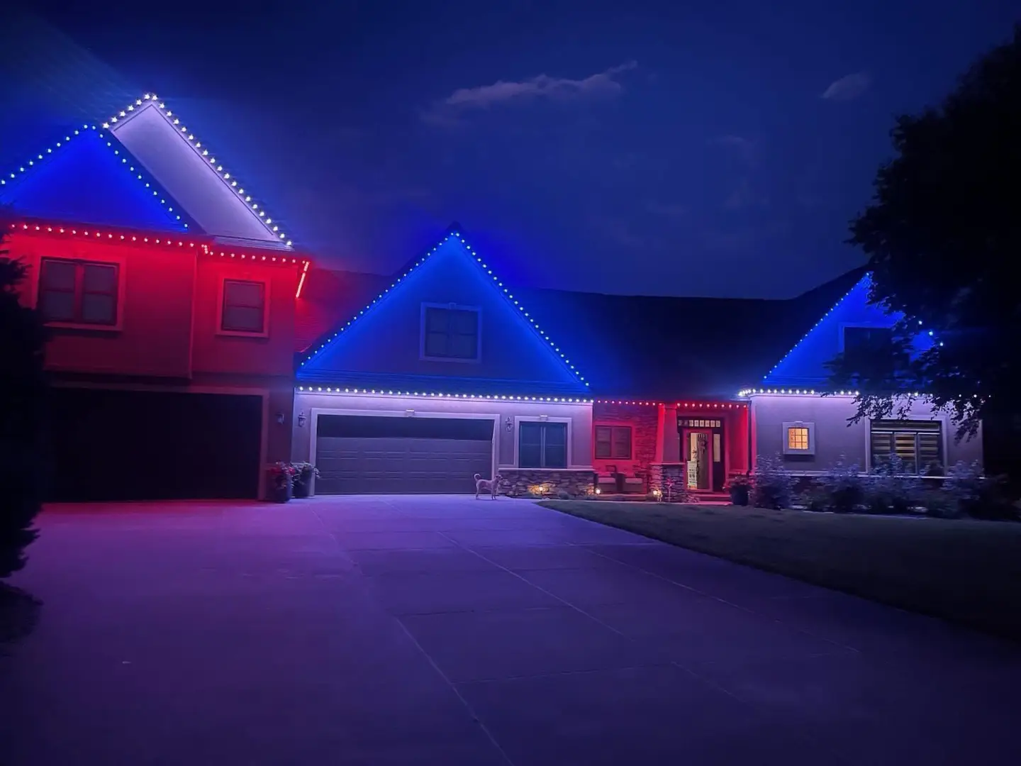 Stunning Oelo Permanent Roofline Lighting in Charlotte, NC
