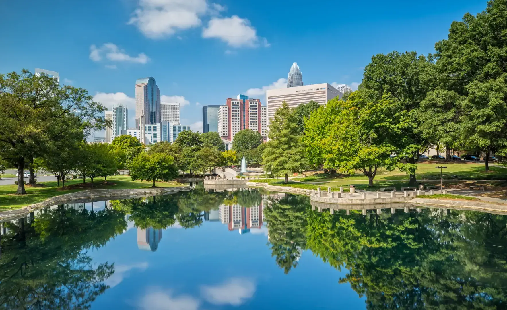 LANDSCAPE LIGHTING AND PERMANENT LIGHTING IN CHARLOTTE, NC LANDSCAPE LIGHTING AND PERMANENT LIGHTING IN CHARLOTTE, NC
