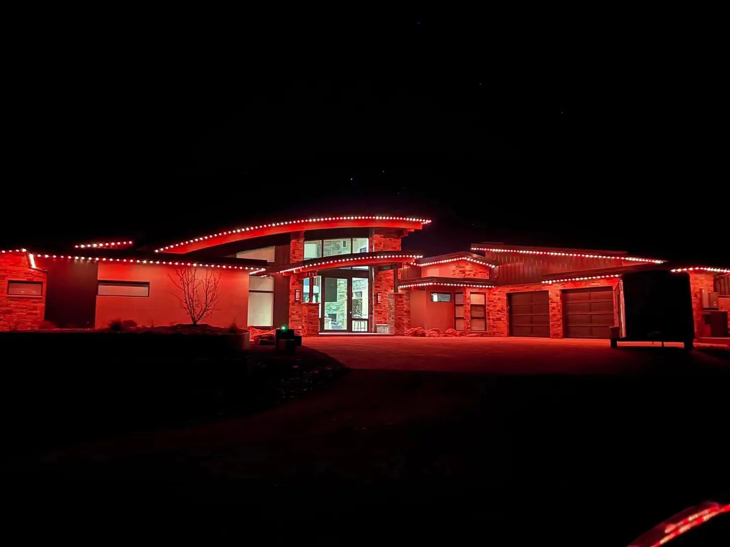 Professional Oelo Roofline Lighting Installation in Waxhaw, NC
