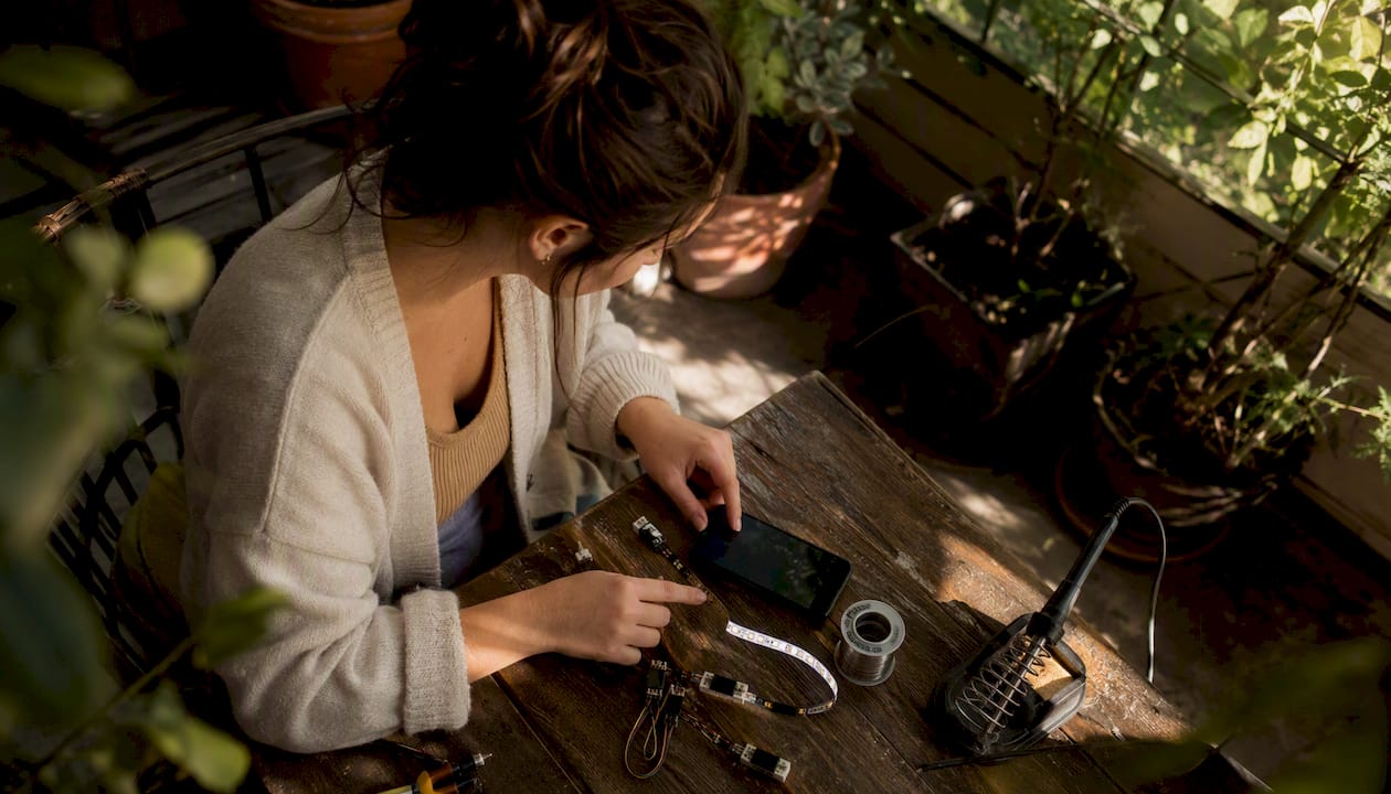 Custom Smartphone Lighting Patterns: A DIY Guide